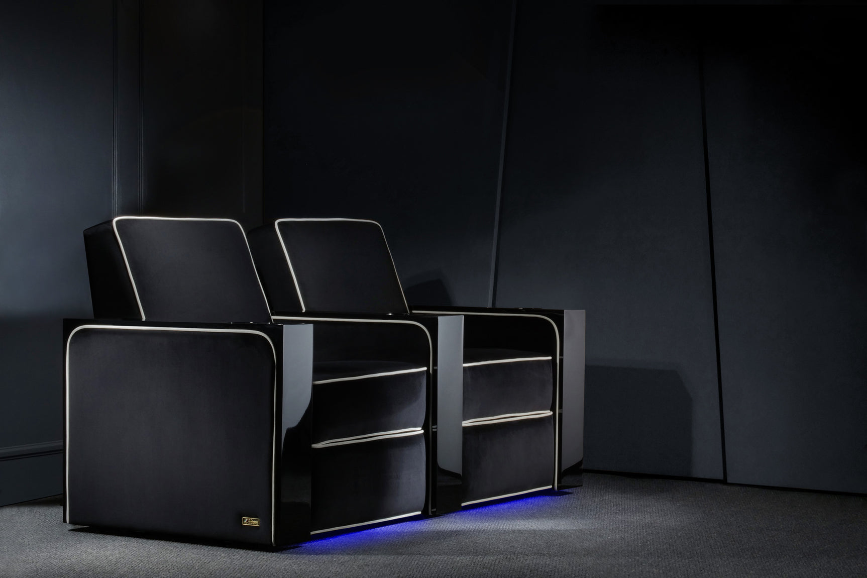 Naples Elegance Home Theater Lounge