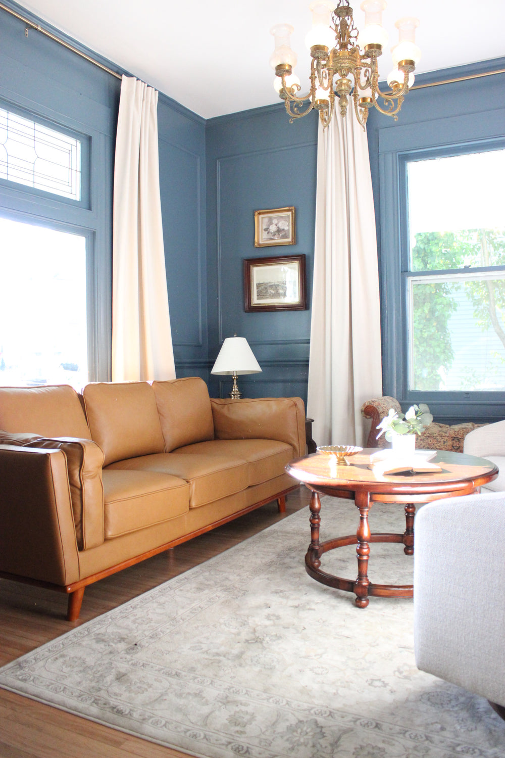Artisan Leather Lounge