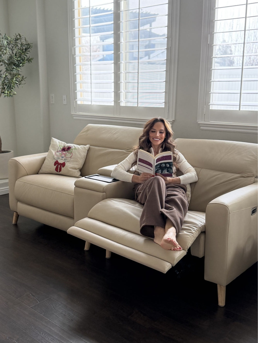 Elodie Leather Dual Recliner Lounge with Console