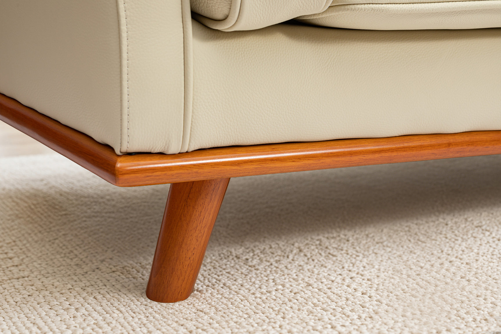 Artisan Leather Lounge