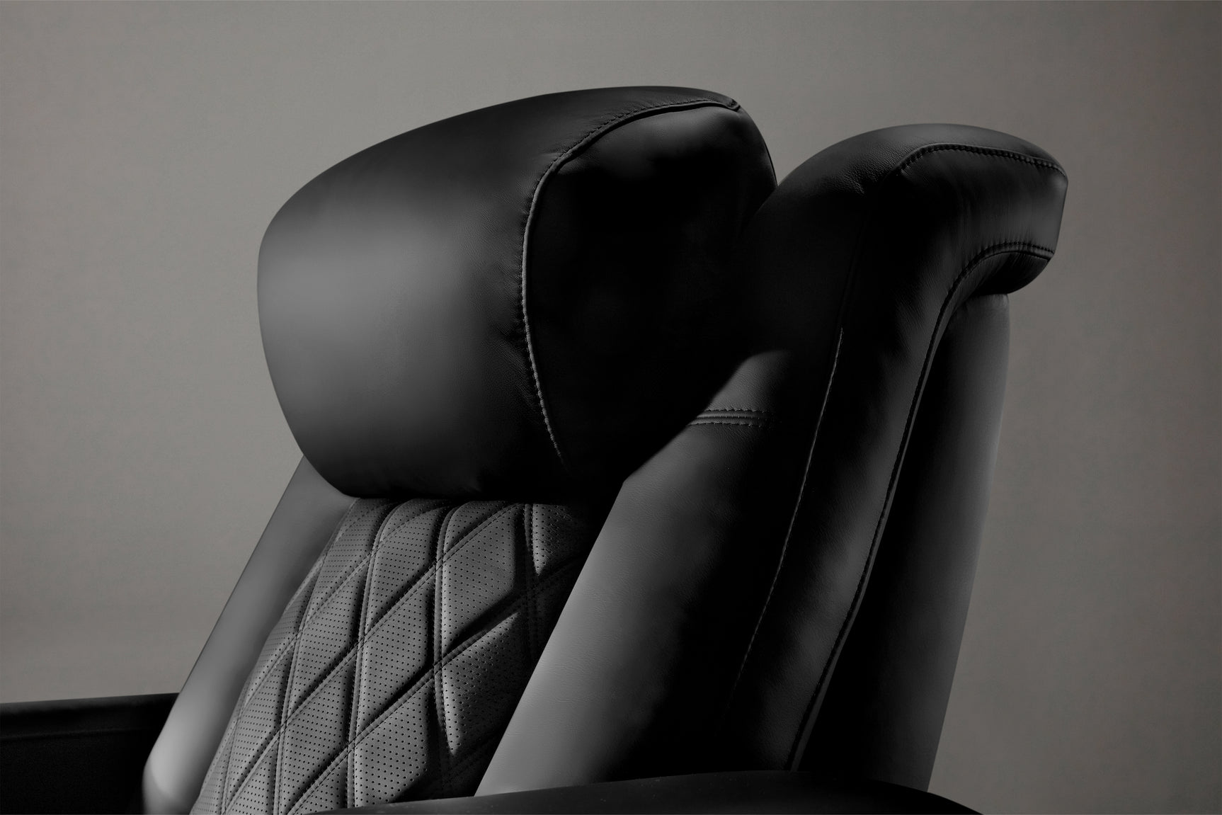 Tuscany XL Ultimate 2025 Home Theater Lounge