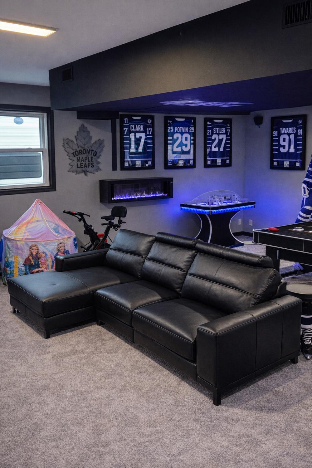 Valletta Leather Sectional Lounge