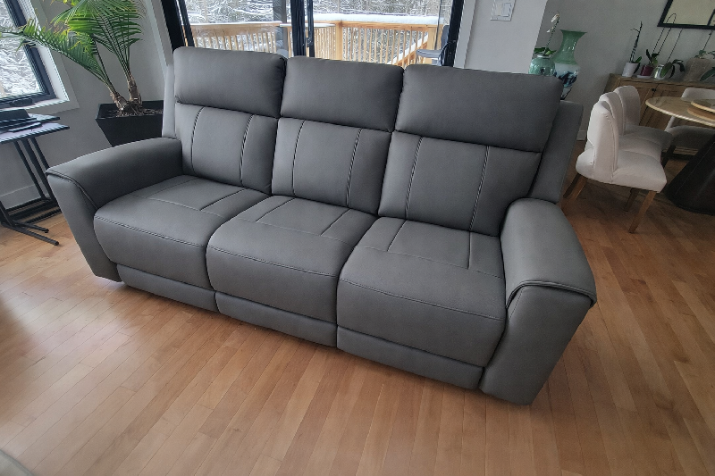 Harbour Immersive Audio Leather Dual Recliner Loveseat Lounge with Heat & Massage & Ventilation